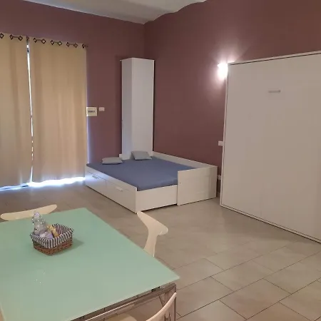 Monolocale Via Cerquiglia, 136 Apartment