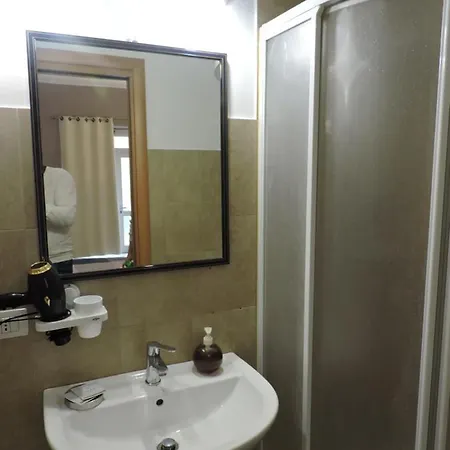 Apartment Monolocale Via Cerquiglia, 136